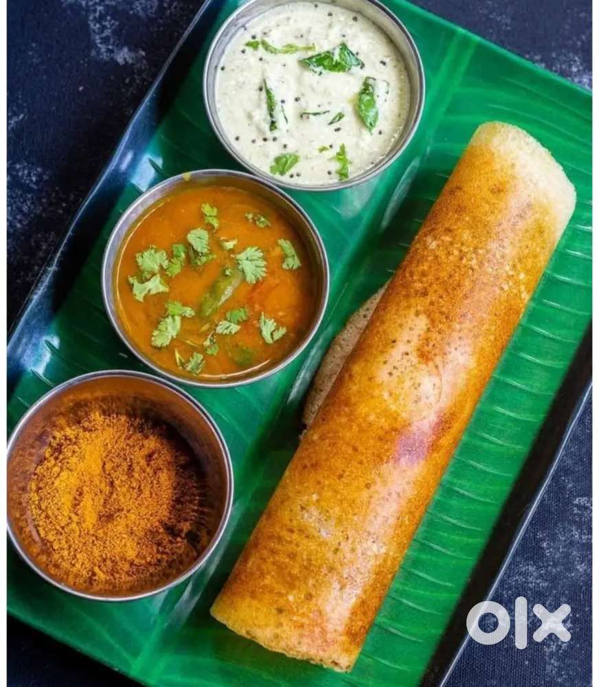 मुझे एक डोसा इडली का मिस्त्री चाहिए एवं चाइनीस मोमोस का भी मिस्त्री