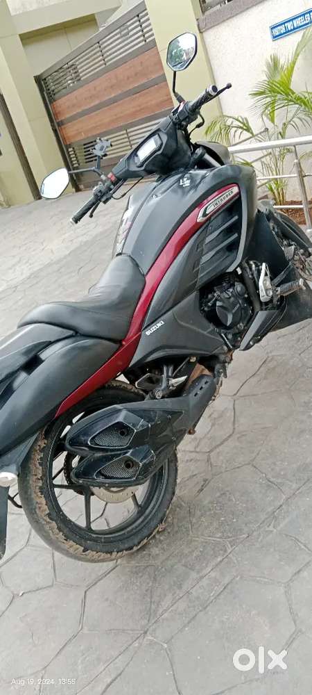 Very good condition bike tyare new