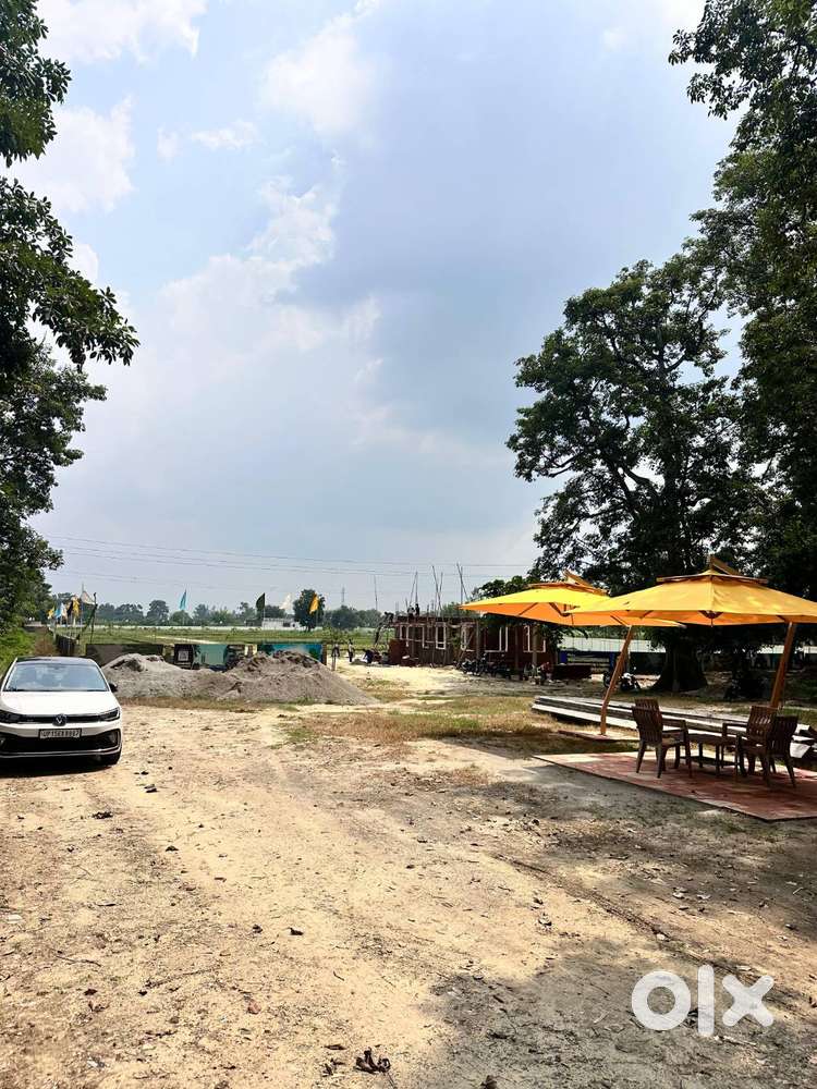 PLOTS AT 35 FEET MAIN ROAD IN APPROVED COLONY