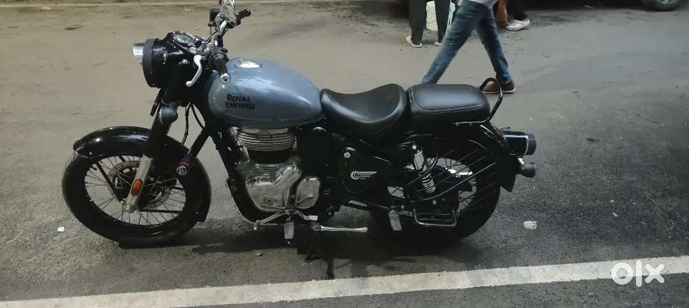 Good condition insurance running
Showroom maintenance 2keys available