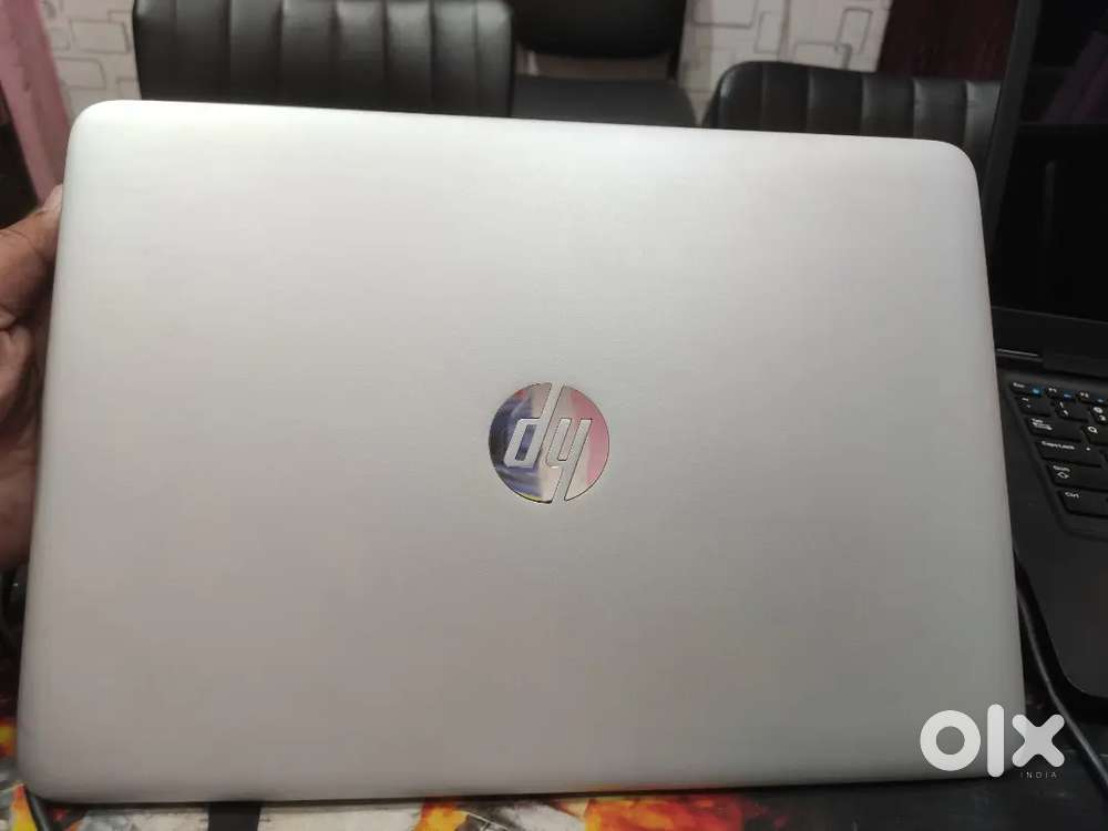 Hp i7 processor/8gb Ram/256 gb SSD/14.1 inch screen