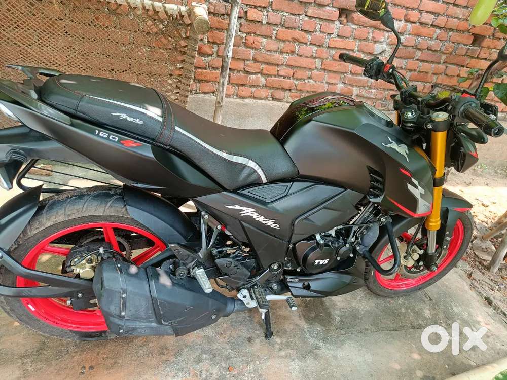 Apache RTR 160 4V