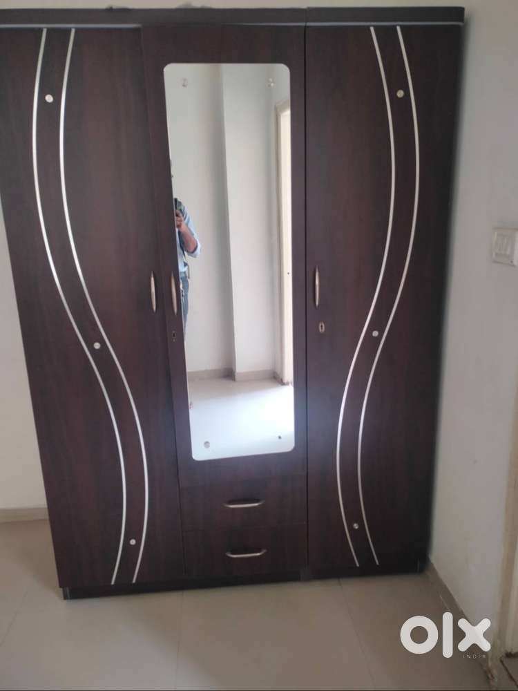 Pure wooden kabat almari