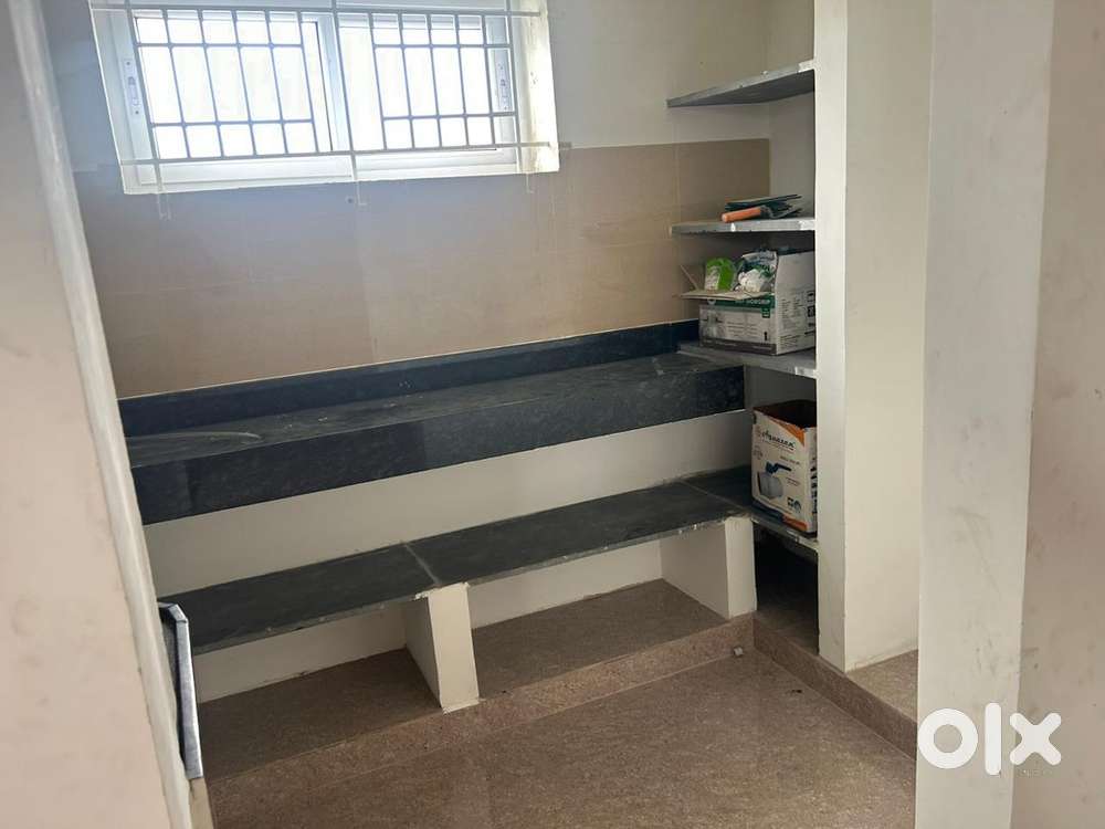 1 Bhk house in Mudhalipalayam