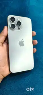 I phone 15 pro maxx 256 GB titanium grey colour