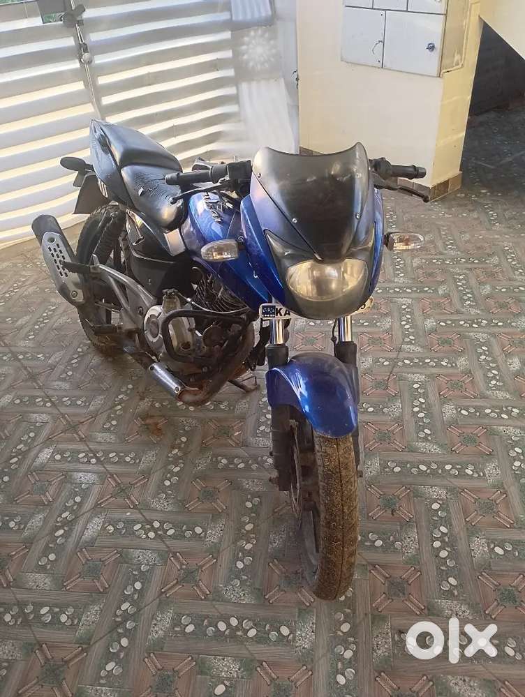Bajaj Pulsar 180