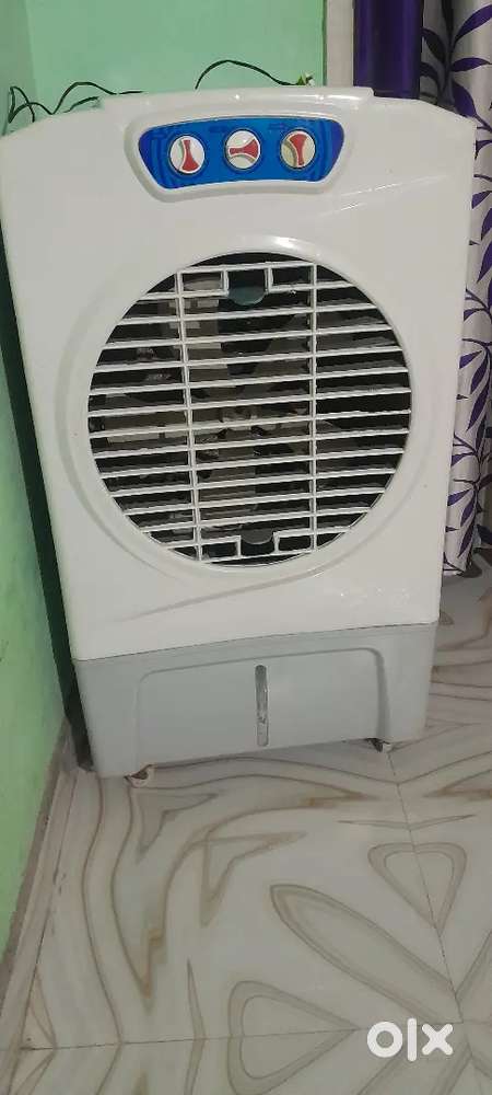 Cooler super condition less used