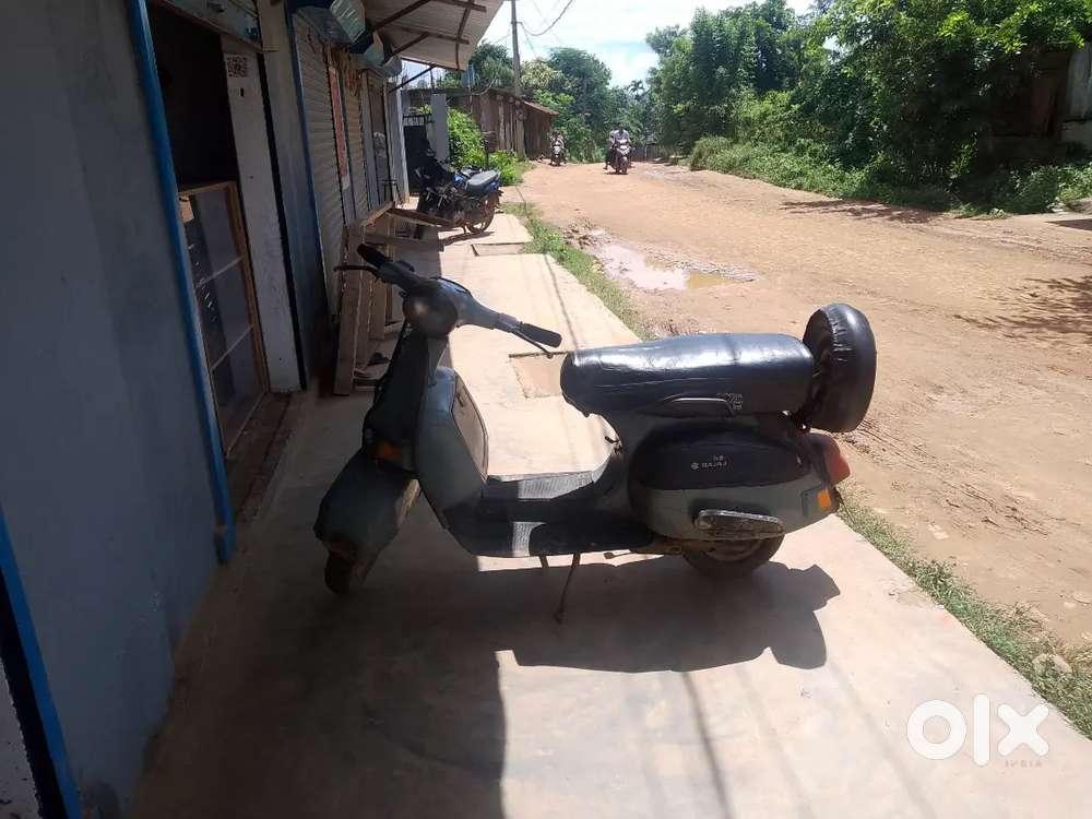Bajaj Super 150 cc Scooter