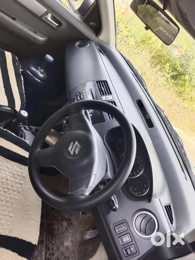Maruti Suzuki Swift 2010 Diesel 280000 Km Driven