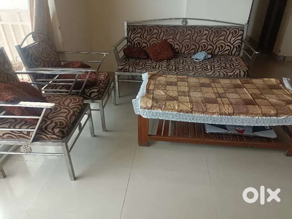 Ss steel 5 seater sofa with table
