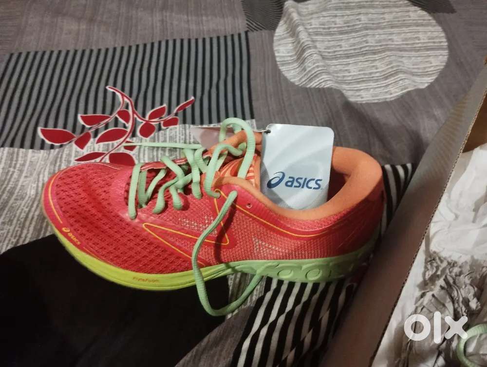 Sport's shoes