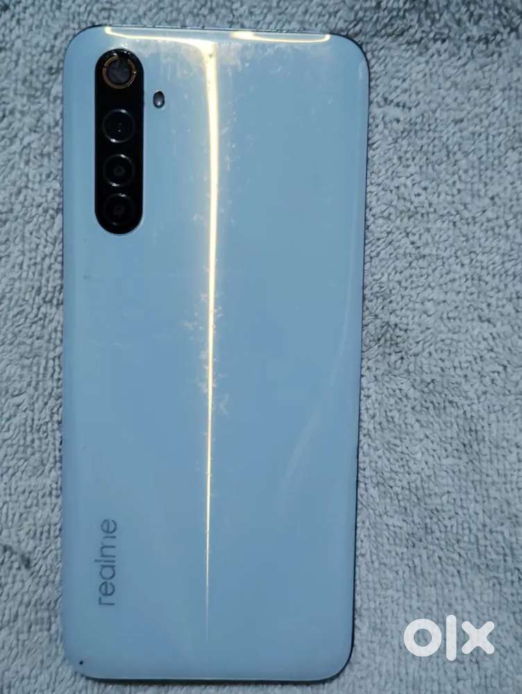 Realme 6 phone (6gb -64gb)