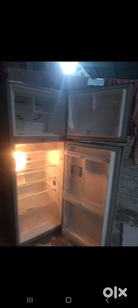 Godrej 220 l