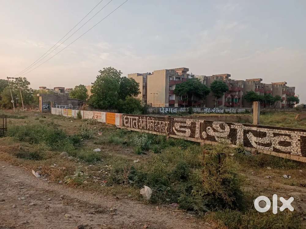 400 Gaj plot Main Goverdhan Road ( two side)