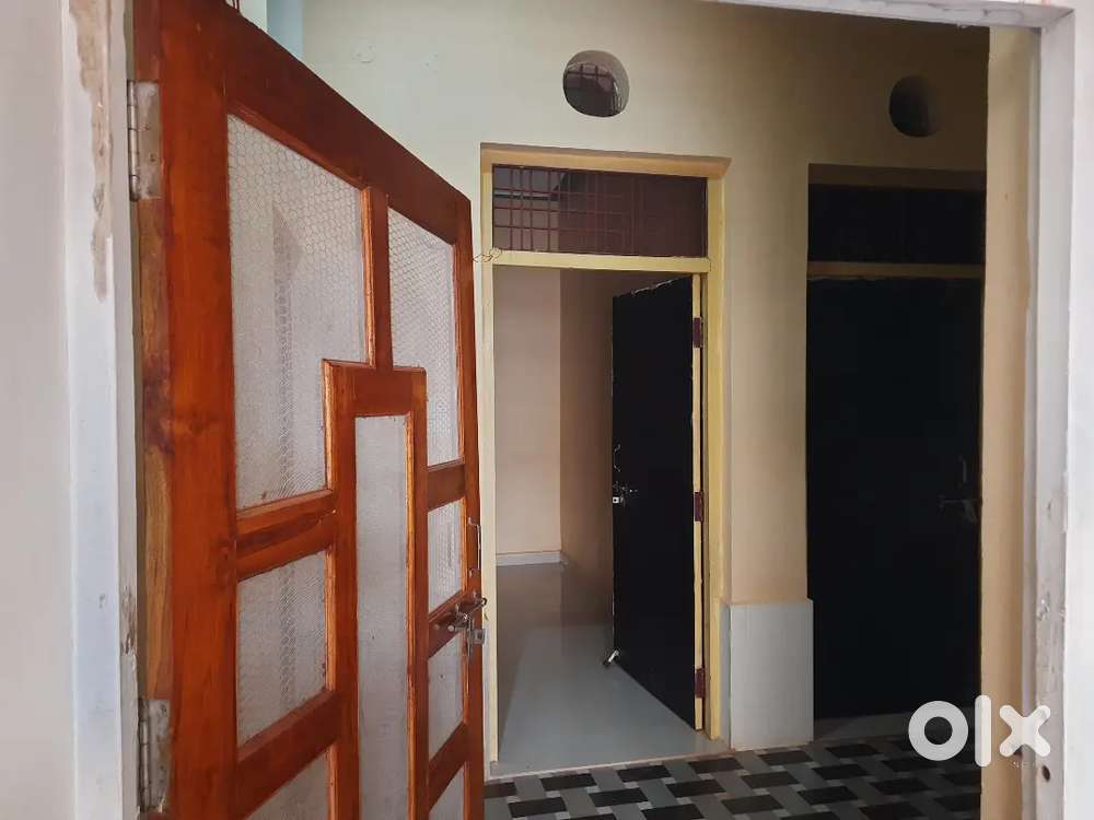 Room for rent with two room one let bath septate and also chook