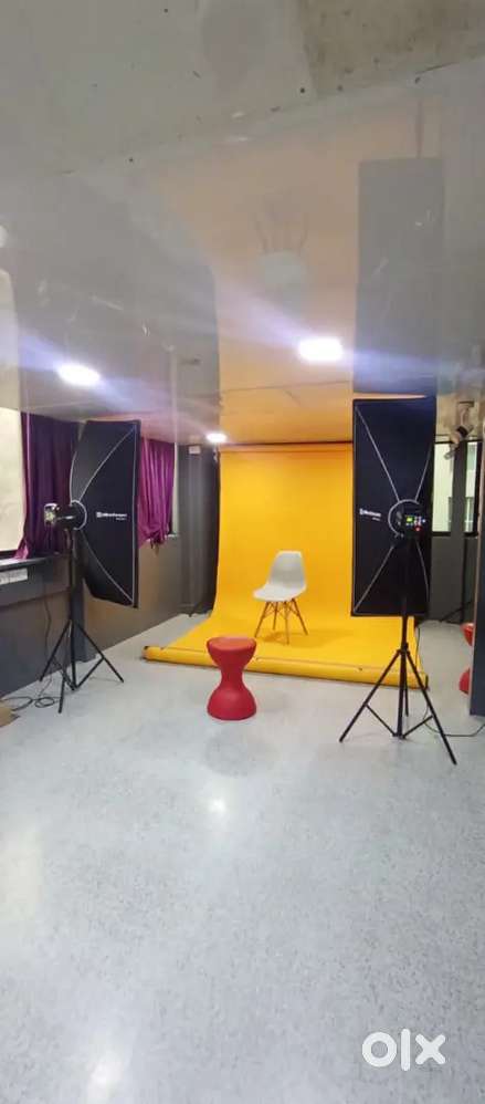 Elinchrom 400/2 Lights (2 units) with full setup
