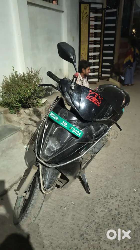 Bachna hai mint condition