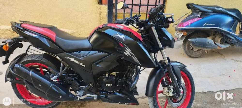 Apache RTR 160 4V special edition