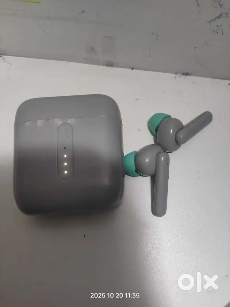 Boat Airdopes 141