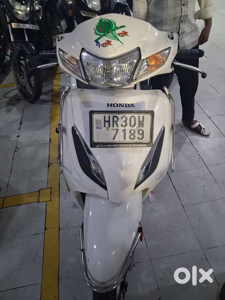 Activa 5 G urgent for sale