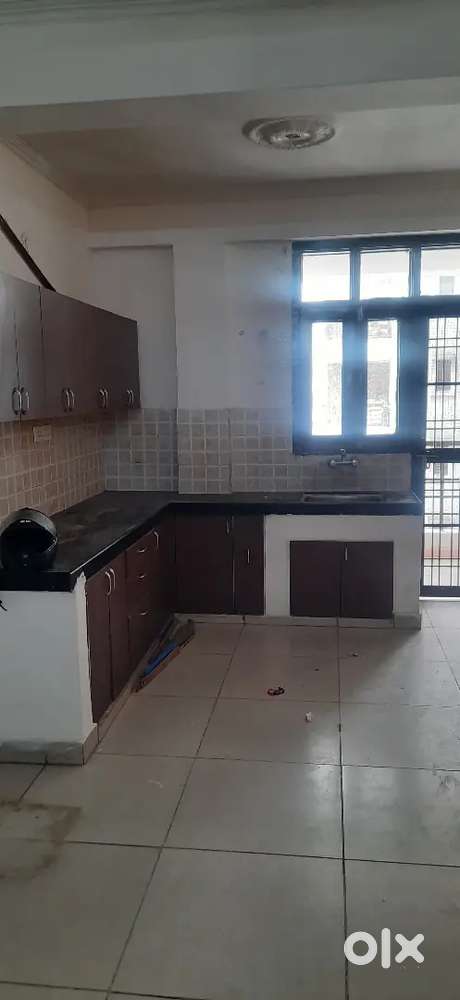 3 BHK semi furnished flat