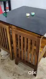 New DINNING Table with chairs