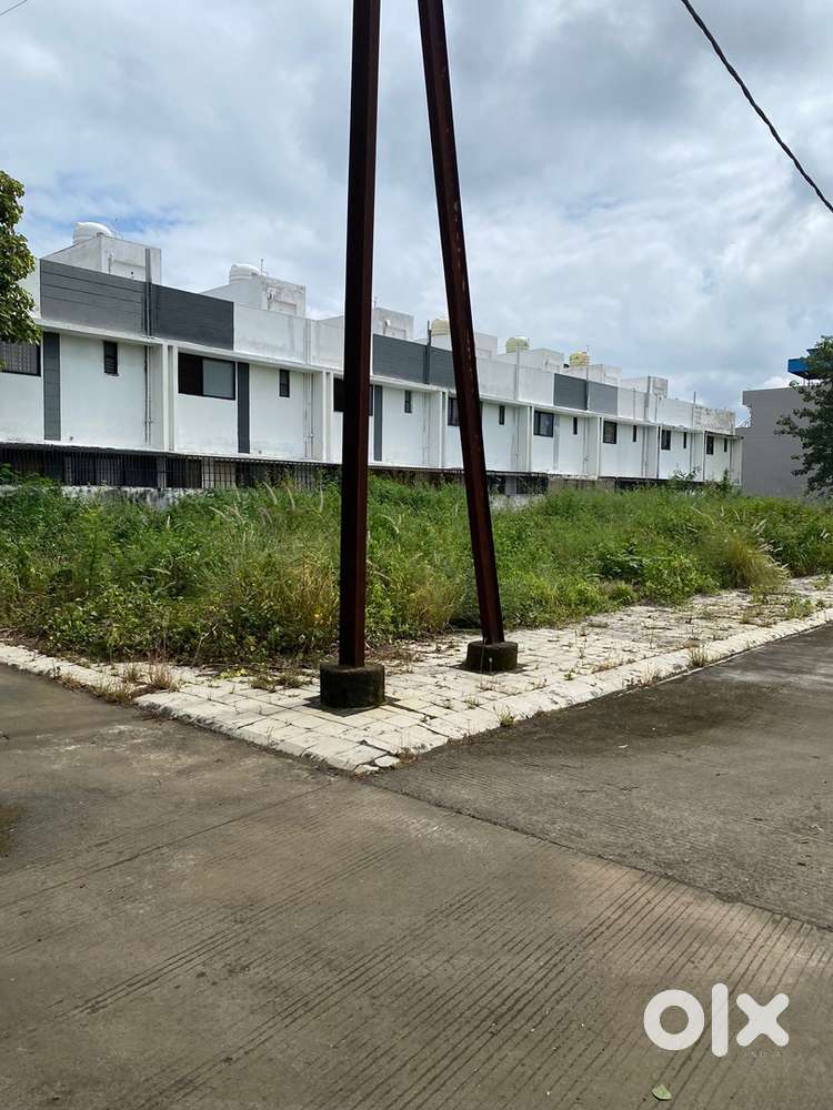 West facing - corner plot with borewell .