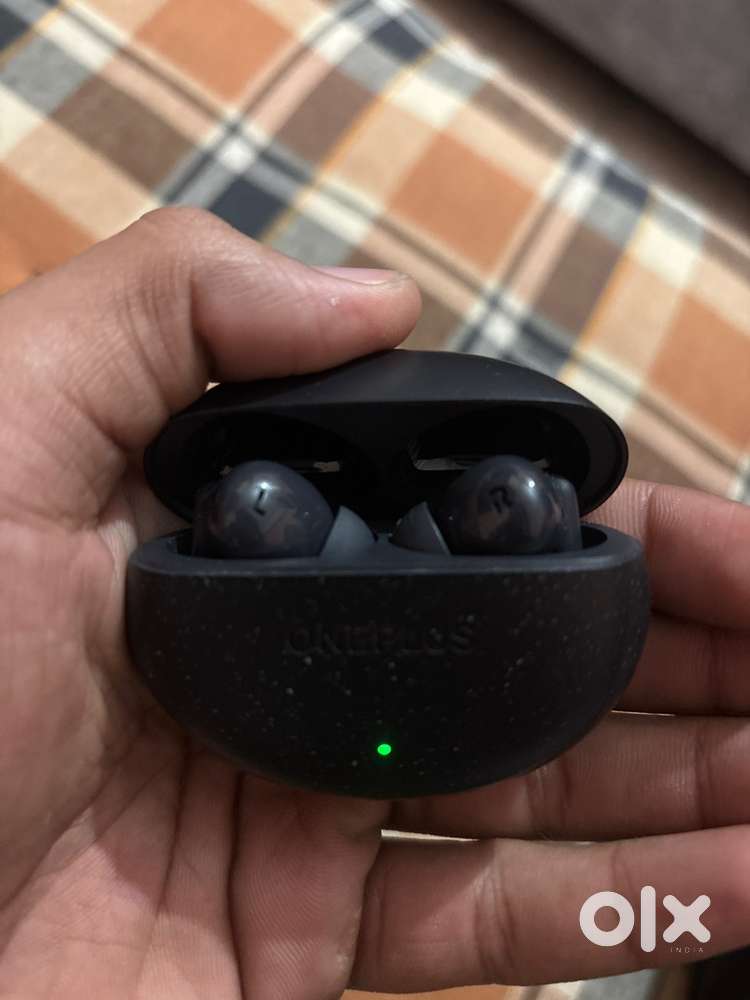 The oneplus earbuds