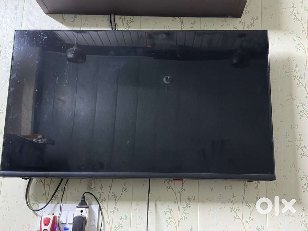 43 inch, 4k led smart Tv,with Google based Android OS, 6 month old