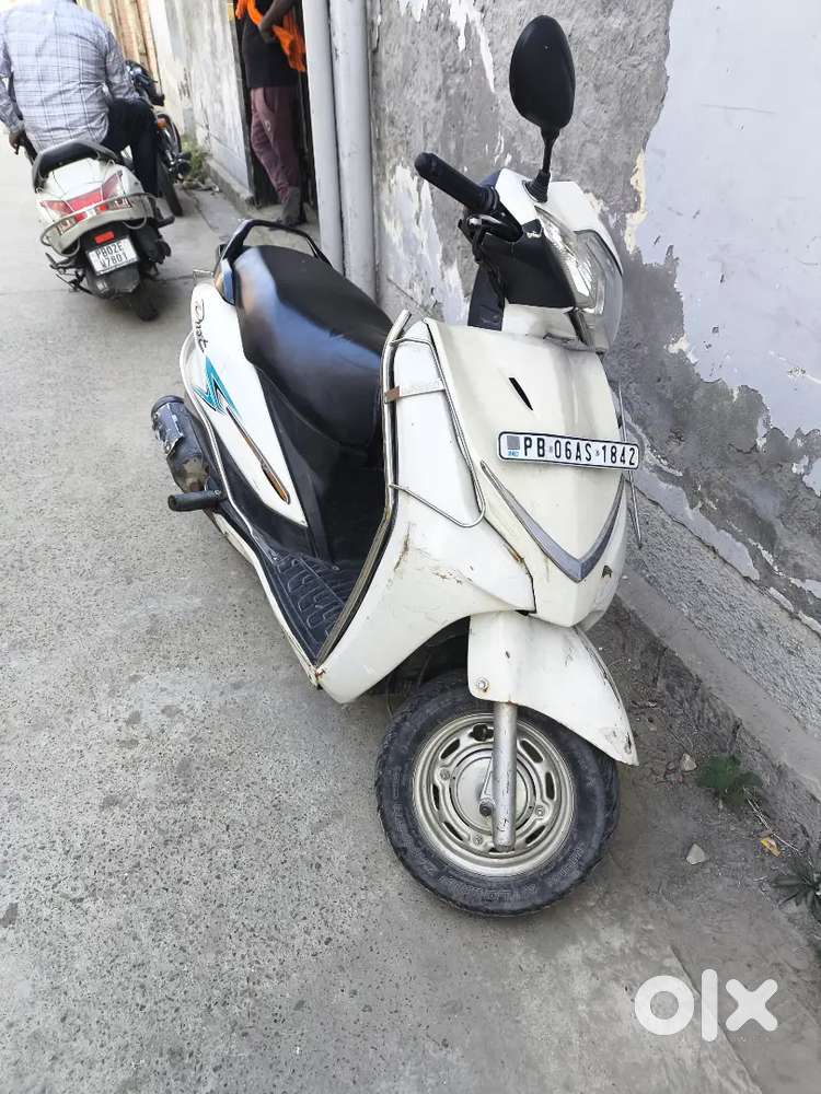 I sell my scooty hero duet