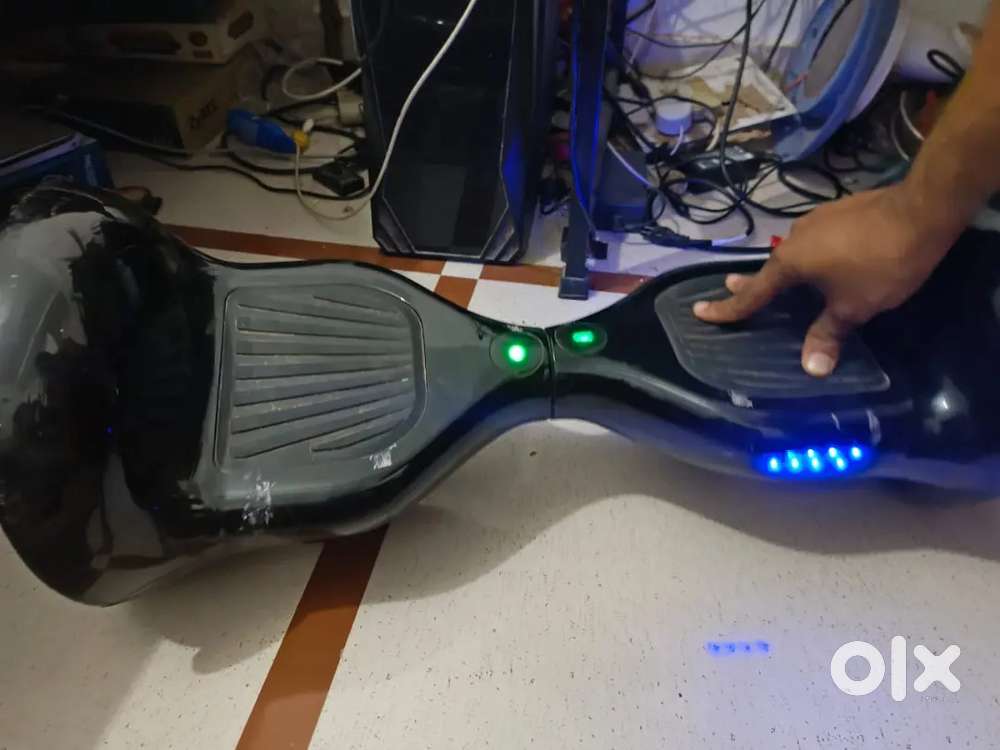 Black Self-Balancing Hoverboard – Smooth Ride & Great Condition