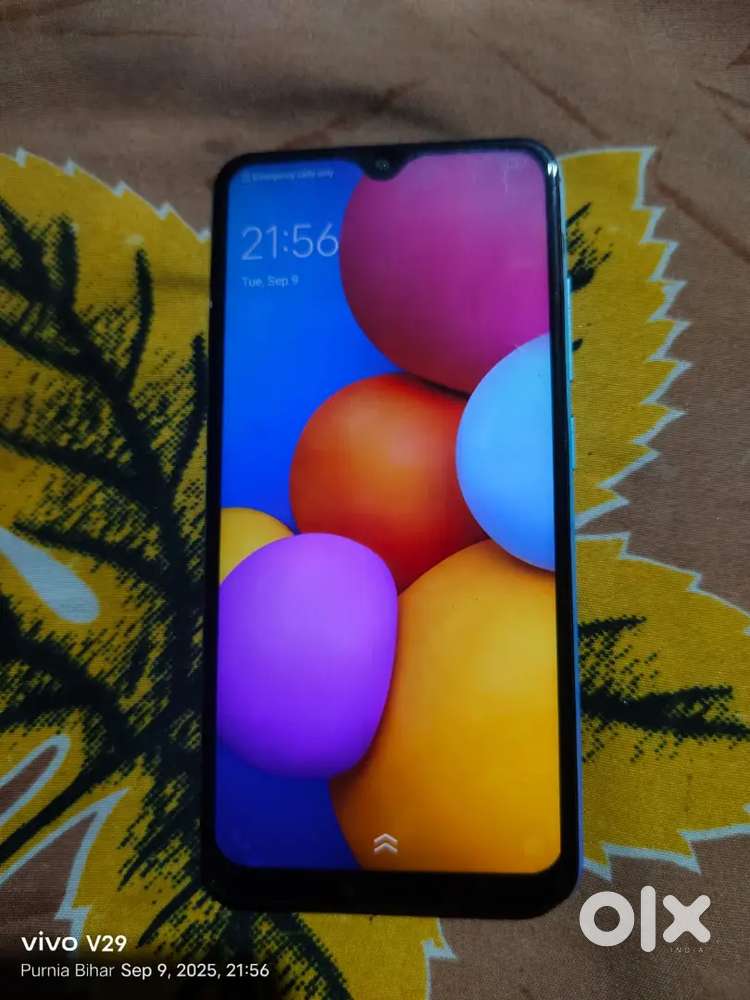 Vivo Y1s argent h