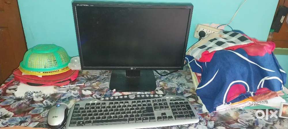 Selling computer FLATRON L192WS ( LG)