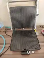 Toaster and computer table