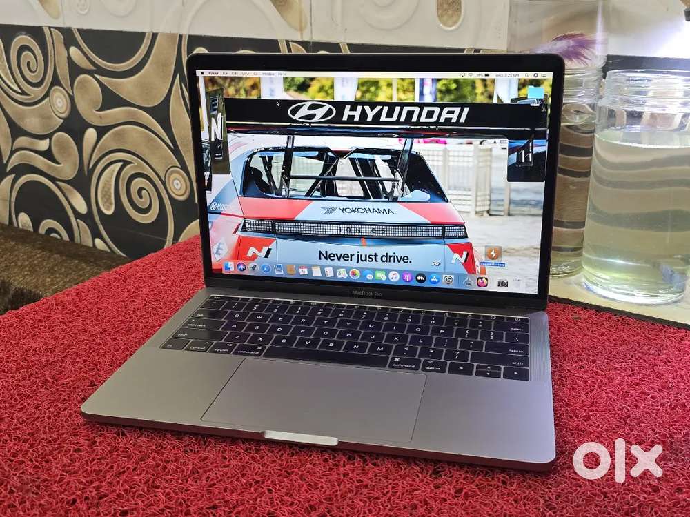 Apple Macbook Pro i5/16/256gb SSD 13inch Retina Display