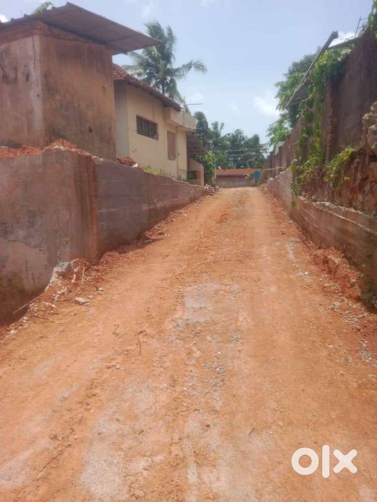 Plot for SALE!!! 700m from Peyad junction