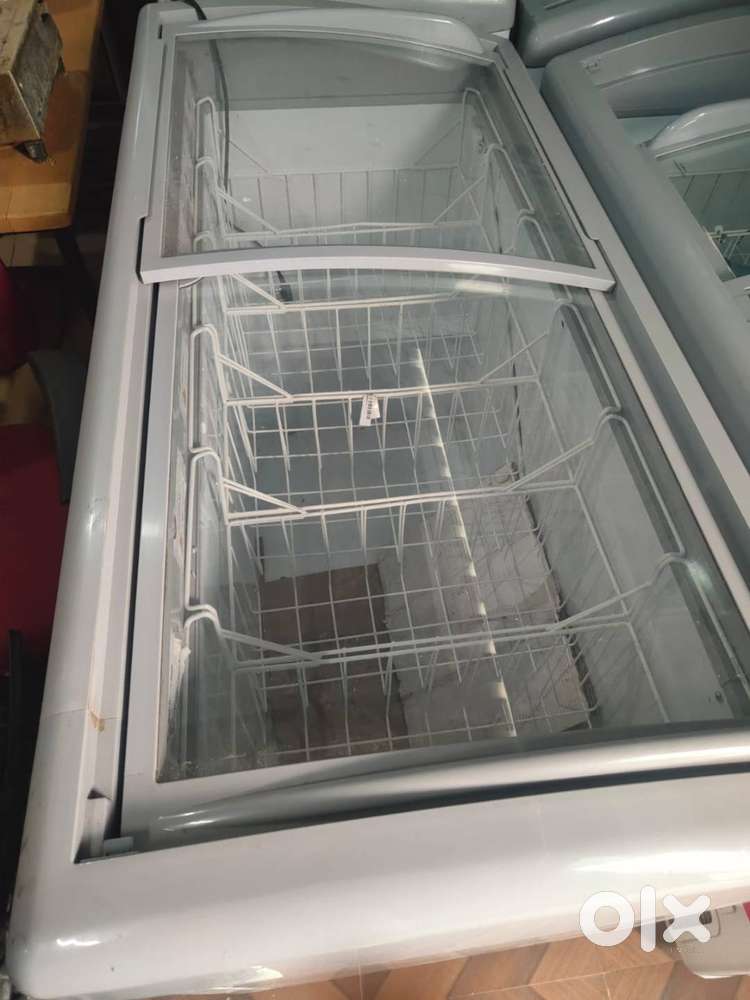 Deep freezer