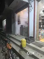 Teen shop rahan pe dena hai