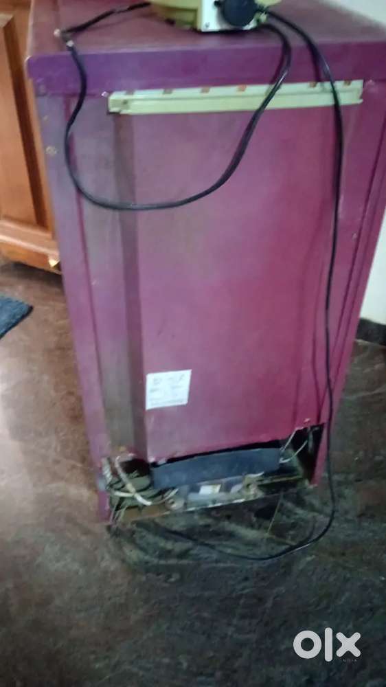 Urgent sale Old fridge