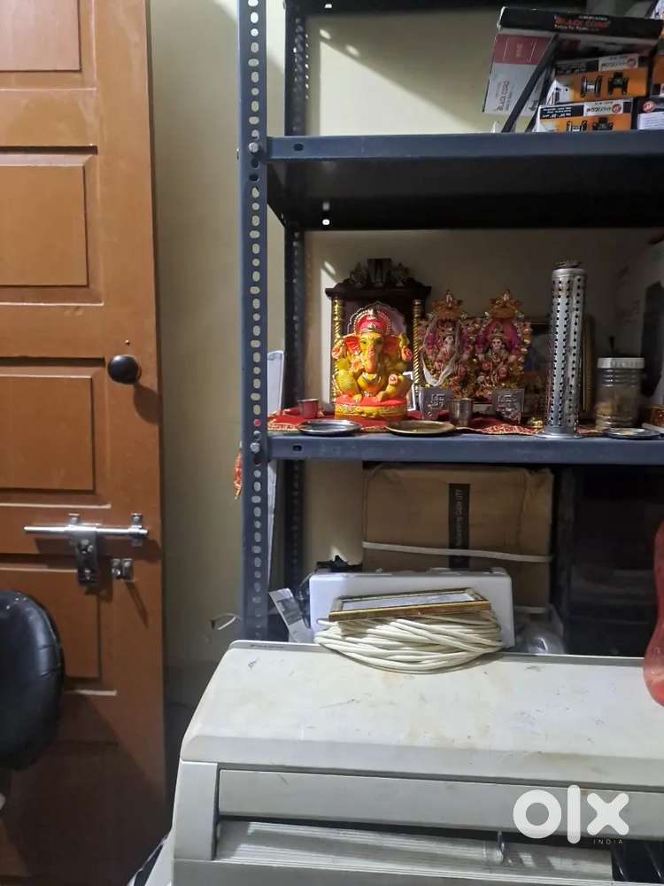 Fixed salary Female telecaller cum pa