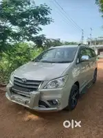 Toyota innova 2.5 G diesel well maintained