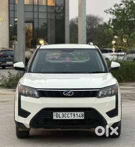 Mahindra XUV300 W6, 2021, Petrol