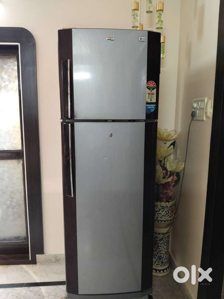LG Double Door 320L Fridge with Excellent Condition.