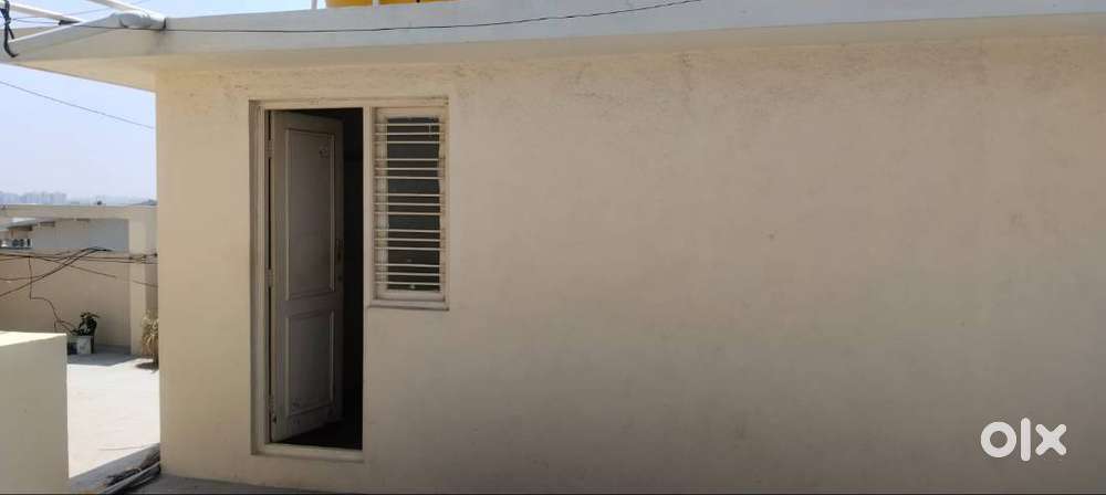 1RK Available for Rent / Lease