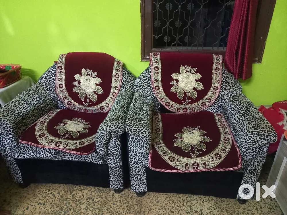 Urgent sofa sell