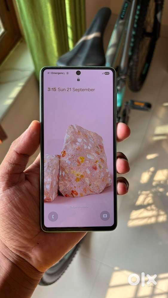 Samsung Galaxy A73 5G (8/256 storage)