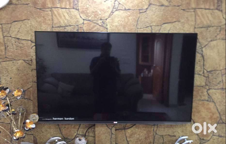 Reliance 4K UHD Smart Wifi Android 51 LEDTV App Store & Screen Mirror