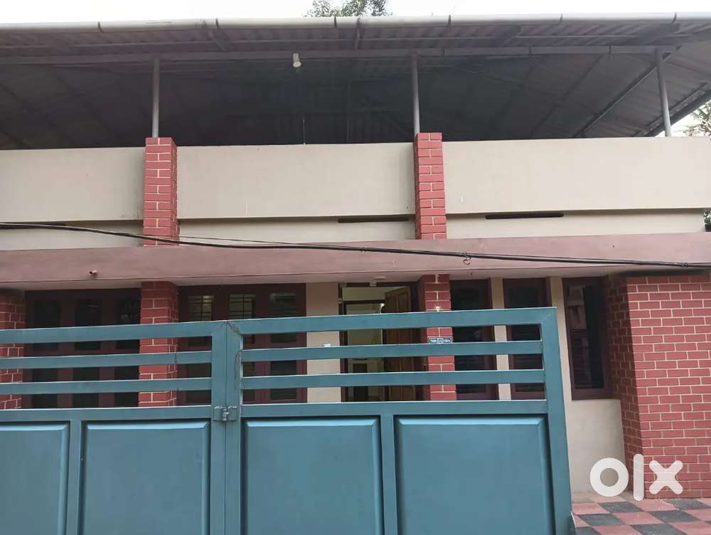 3 bedroom independent house for rent near Venganoor neelakeshi temple