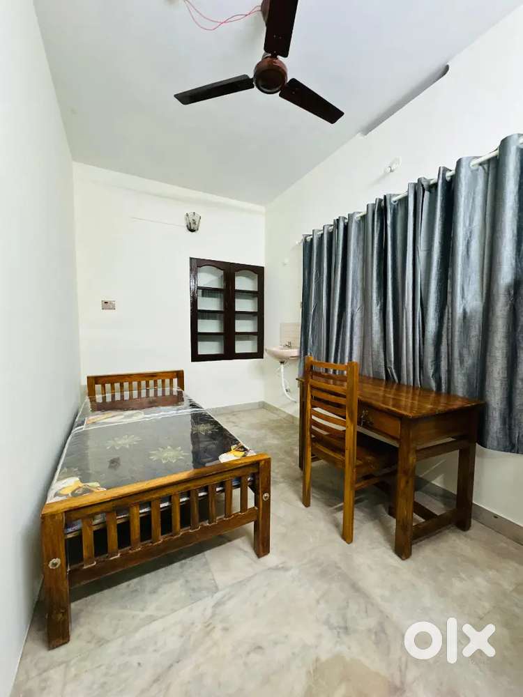 1 BHK FOR GIRLS