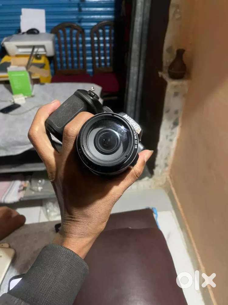 nikon old madel wildlife camera